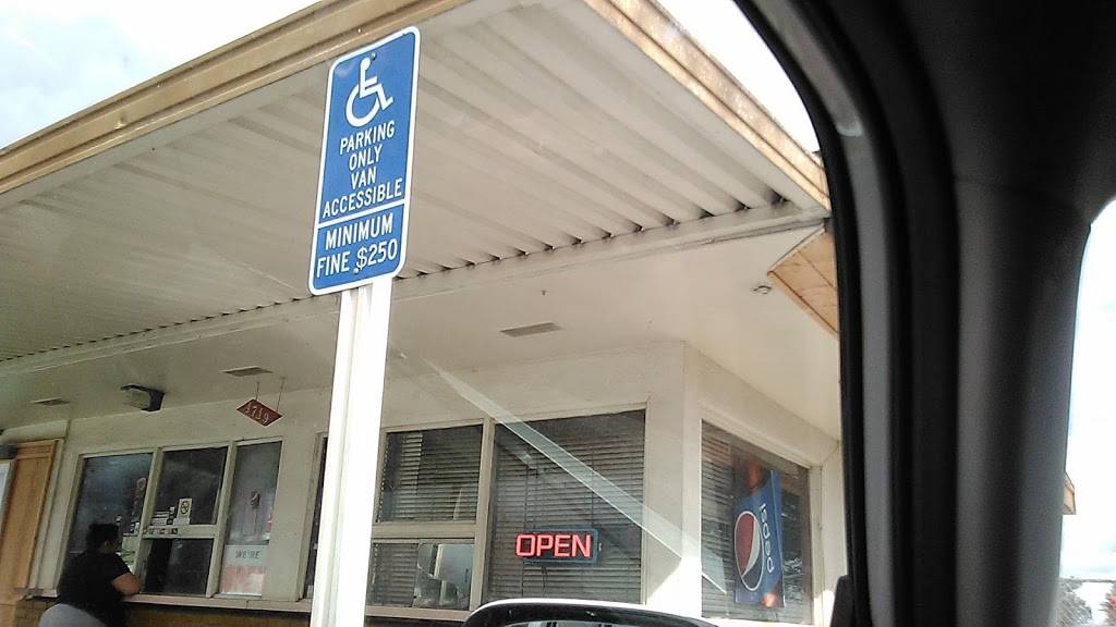 Home Town Burger | restaurant | 4719 Olivehurst Ave, Olivehurst, CA 95961, USA | 5307439220 OR +1 530-743-9220