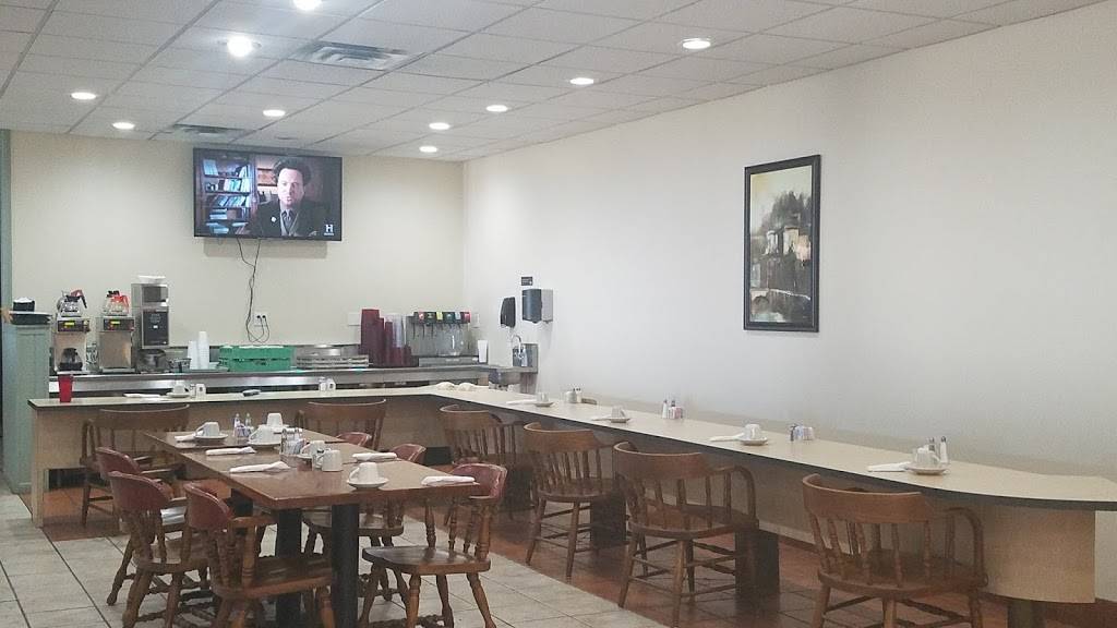 Woodhull Travel Plaza Restaurant | restaurant | 536 Oxford Ave, Woodhull, IL 61490, USA | 3093343000 OR +1 309-334-3000