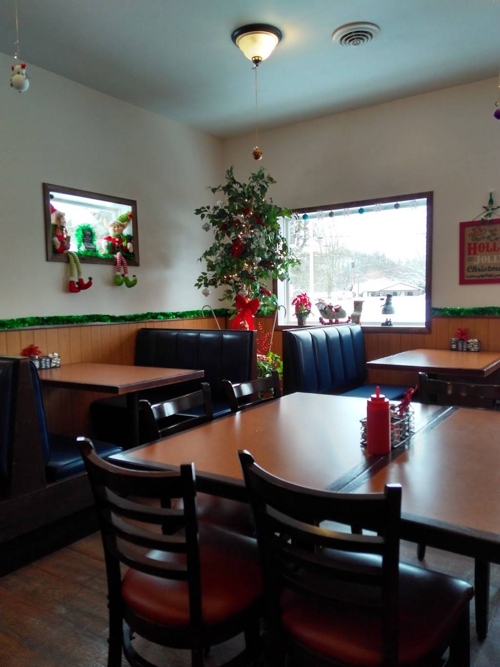 Eddiess Drive In West | restaurant | 5036 Paw Paw Lake Rd, Coloma, MI 49038, USA | 2694682345 OR +1 269-468-2345