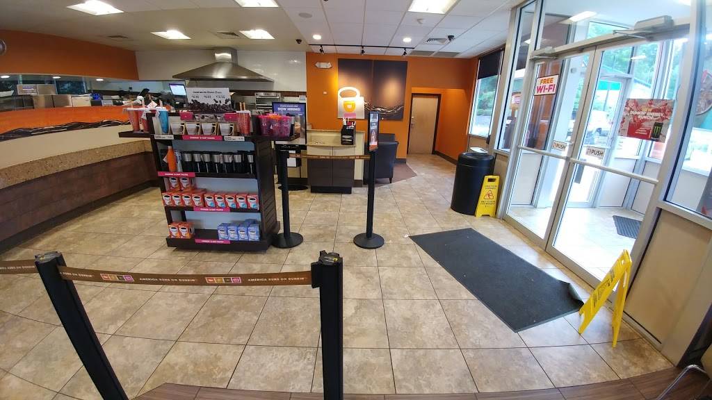 Dunkin | bakery | 26 Broad St, Merrimac, MA 01860, USA | 9783460692 OR +1 978-346-0692
