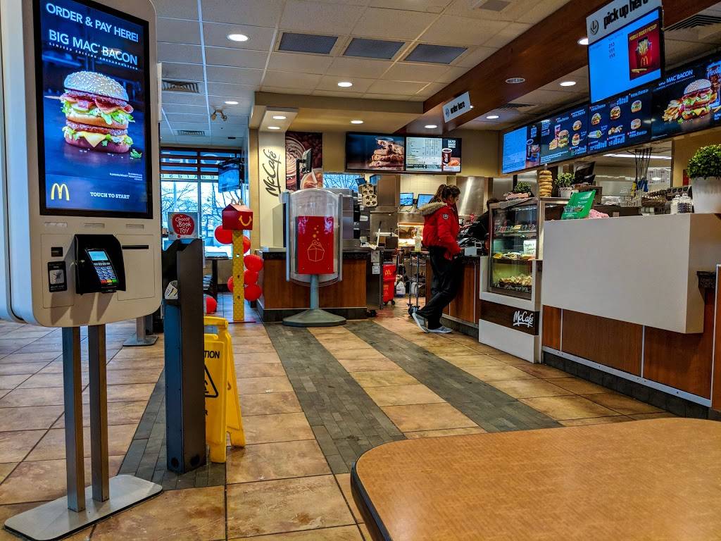 McDonalds | cafe | 2780 Tecumseh Rd E, Windsor, ON N8W 1G6, Canada | 5199453634 OR +1 519-945-3634