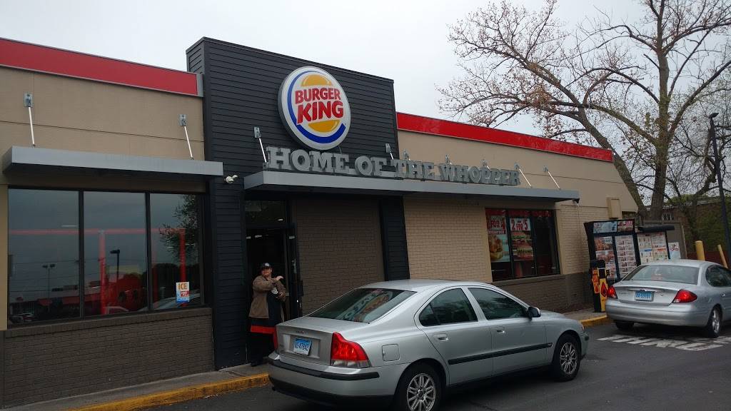 Burger King | restaurant | 1033 Farmington Ave, Bristol, CT 06010, USA | 8605820802 OR +1 860-582-0802