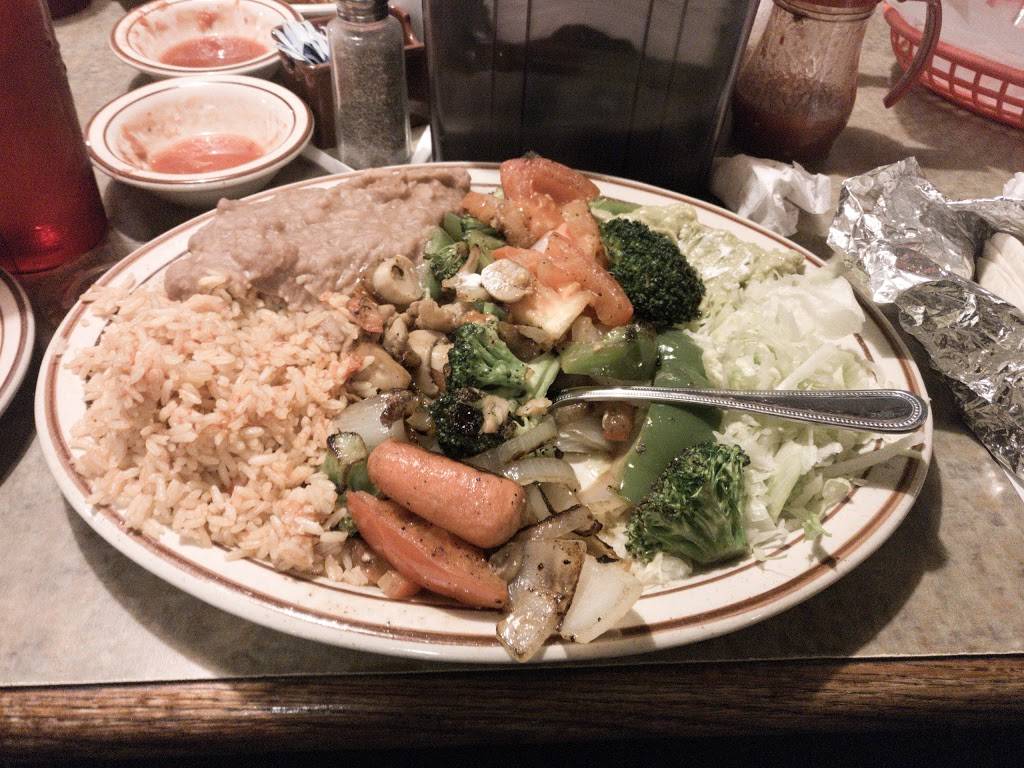 Mexican Fiesta | restaurant | 24310 Ford Rd, Dearborn Heights, MI 48127, USA | 3132743066 OR +1 313-274-3066