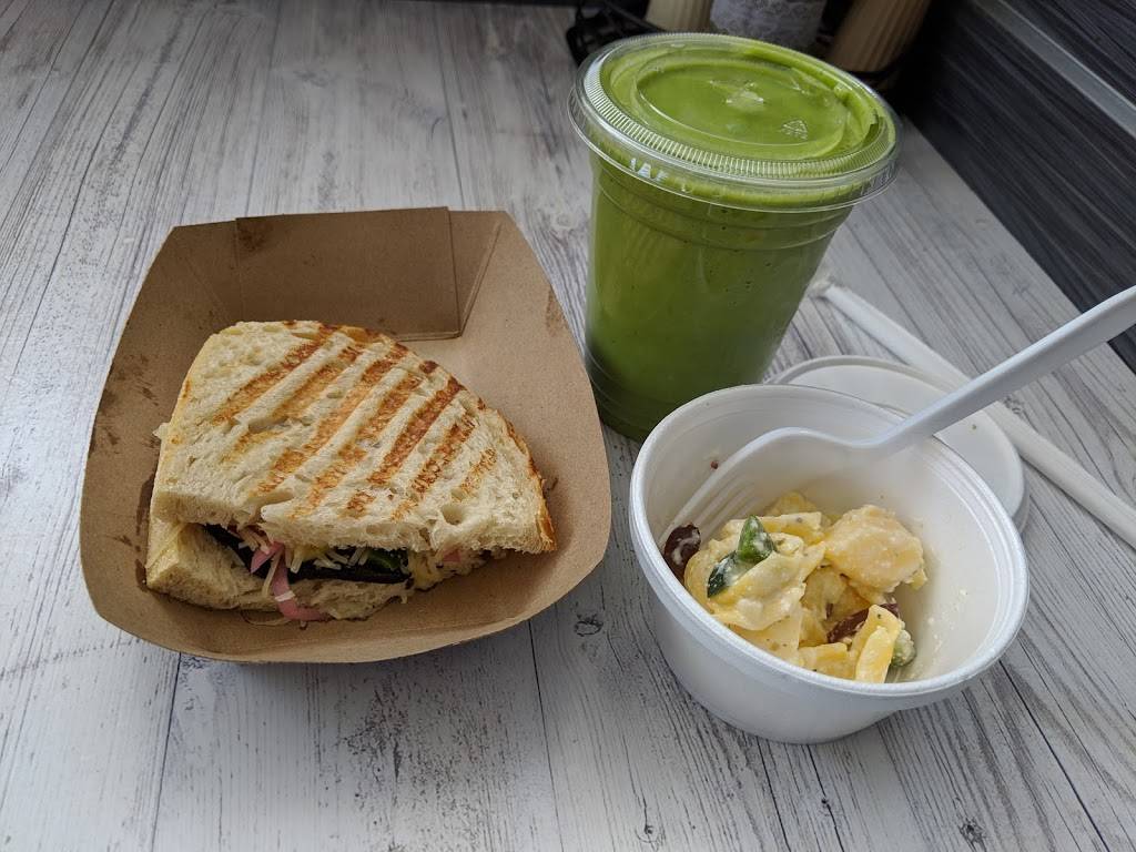 Family Greens | restaurant | The Streets at Southpoint, 6910 Fayetteville Rd, Durham, NC 27713, USA | 9199088888 OR +1 919-908-8888