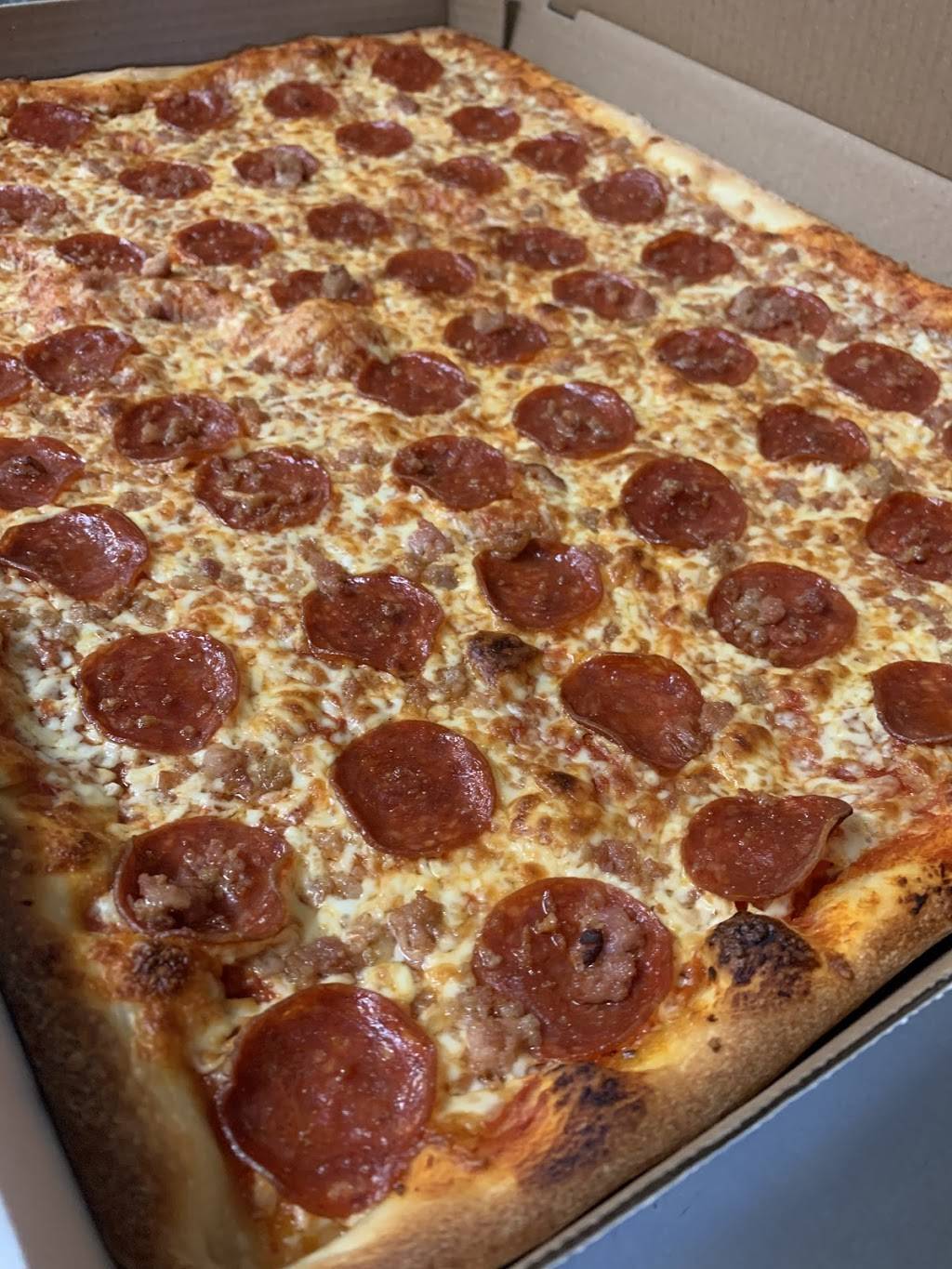 Petes Pizza | restaurant | 111 Lakeshore Rd, St. Catharines, ON L2N 2T6, Canada | 9056462222 OR +1 905-646-2222