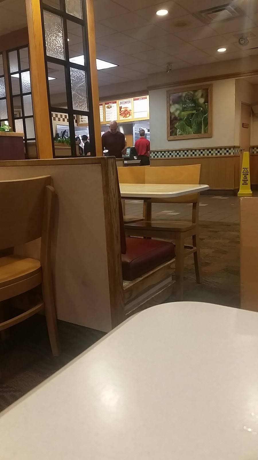 Wendys | restaurant | 2108 James E. Sauls Sr. Dr, Batavia, OH 45103, USA | 5134575684 OR +1 513-457-5684