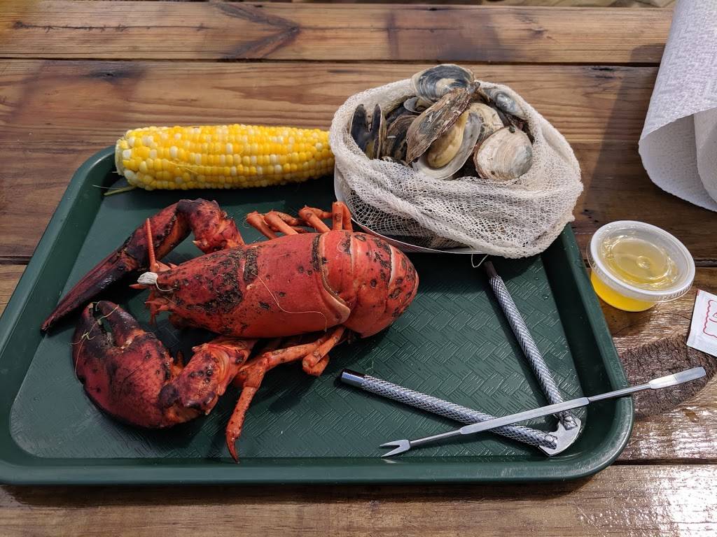 Muscongus Bay Lobster | restaurant | 28 Landing Road, Round Pond, ME 04564, USA | 2075295528 OR +1 207-529-5528