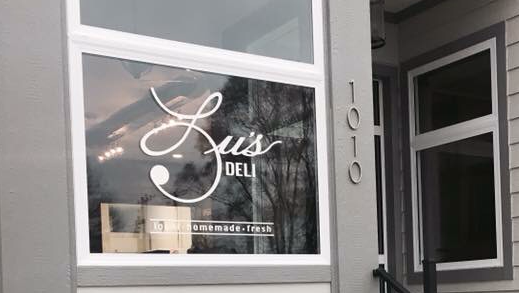 Lus Deli | restaurant | 1010 3rd St SE, Cedar Rapids, IA 52401, USA | 3192002221 OR +1 319-200-2221