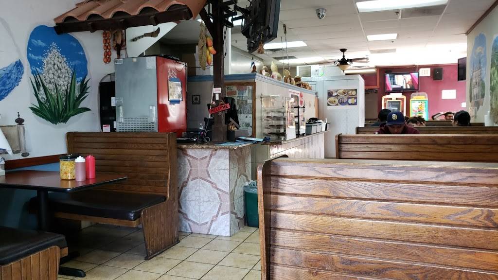 Pupuseria El Chalet | restaurant | 8689 Sierra Ave c, Fontana, CA 92335, USA | 9093579949 OR +1 909-357-9949