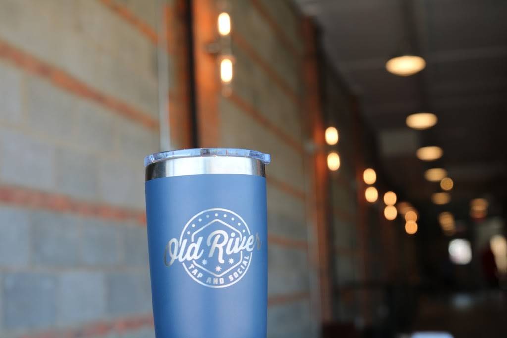 Old River Tap and Social | restaurant | 19245 Detroit Rd, Rocky River, OH 44116, USA | 4408570399 OR +1 440-857-0399