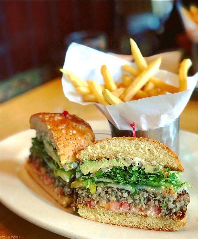 The Cheesecake Factory | restaurant | 1609 Cumberland Mall, Atlanta, GA 30339, USA | 7703195515 OR +1 770-319-5515