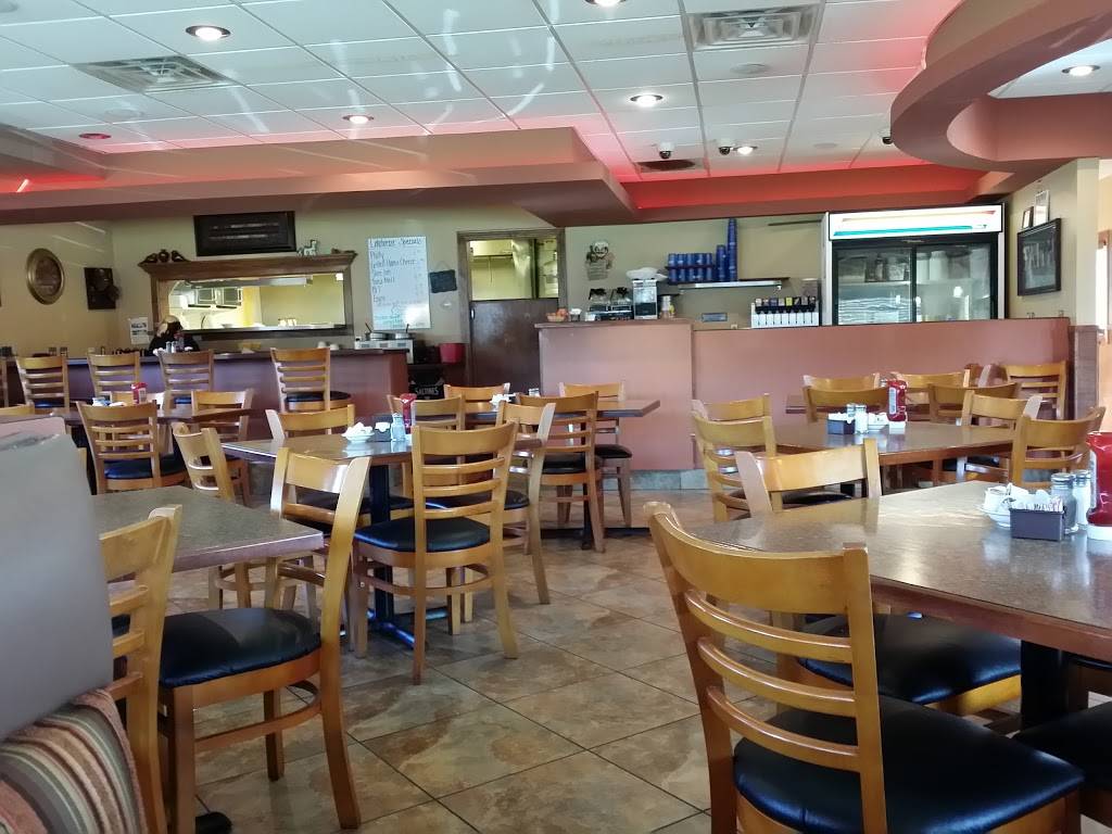 Lake Breeze Coney Grill | restaurant | 2898 N Meridian Rd, Sanford, MI 48657, USA | 9896875002 OR +1 989-687-5002