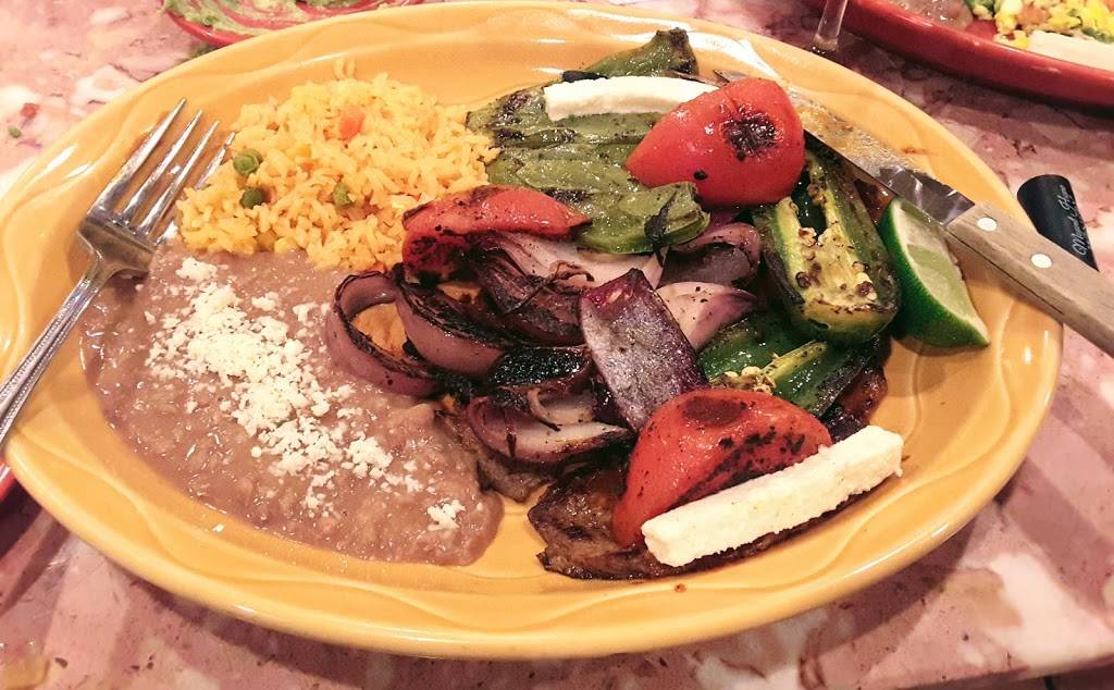 Taqueria La Michoacana | restaurant | 301 E Main St, Norristown, PA 19401, USA | 6102921971 OR +1 610-292-1971