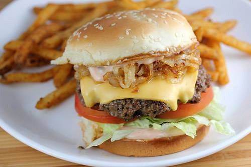 In-N-Out Burger | restaurant | 12909 Midway Rd, Dallas, TX 75244, USA | 8007861000 OR +1 800-786-1000