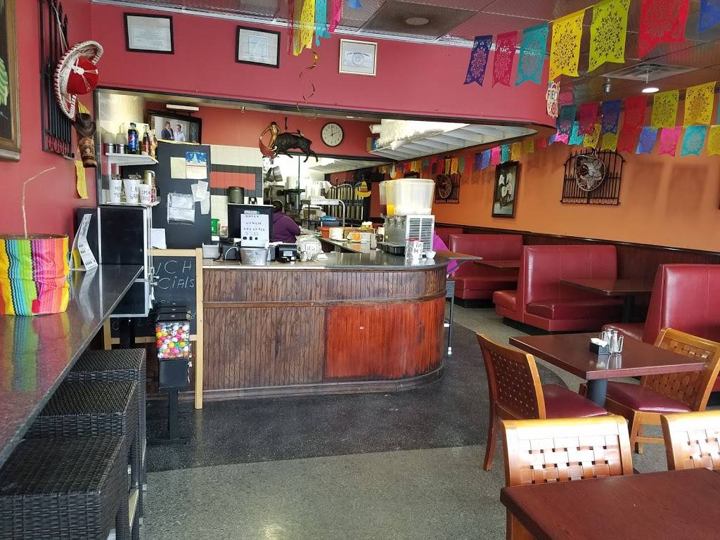 El Azteca II | restaurant | 821 Center St, Grayslake, IL 60030, USA | 8472316512 OR +1 847-231-6512