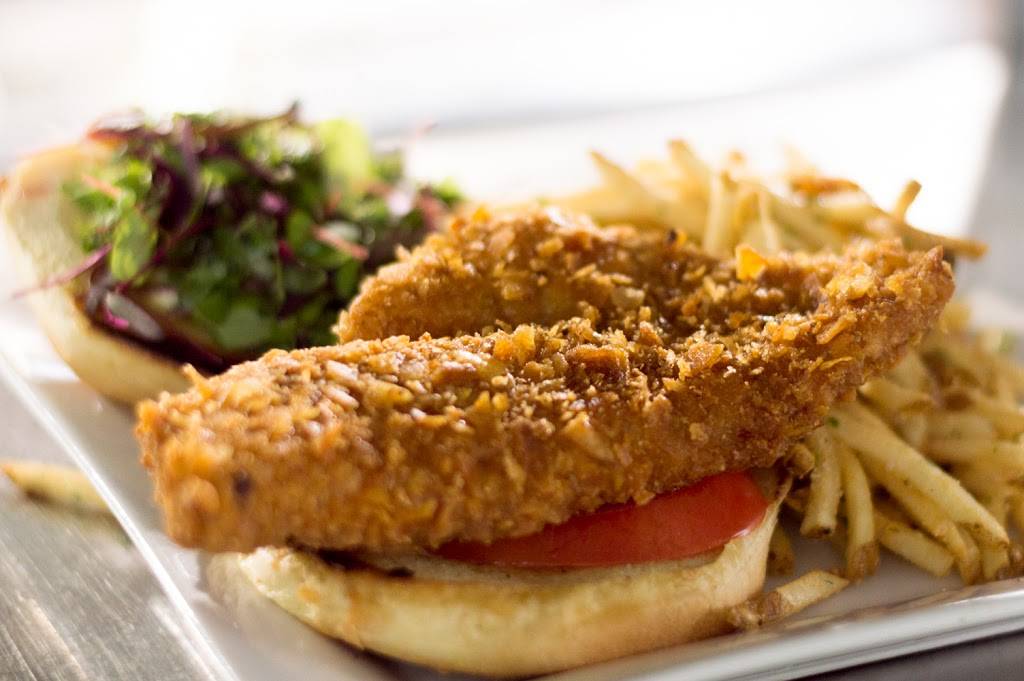 Cobbs Landing | restaurant | 4424, 200 N Indian River Dr, Fort Pierce, FL 34950, USA | 7724609014 OR +1 772-460-9014