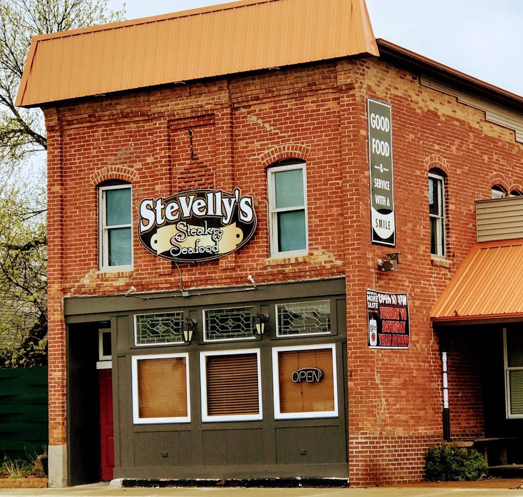 SteVellys Steak | restaurant | 110 Lake Ave N, Battle Lake, MN 56515, USA | 2188645454 OR +1 218-864-5454