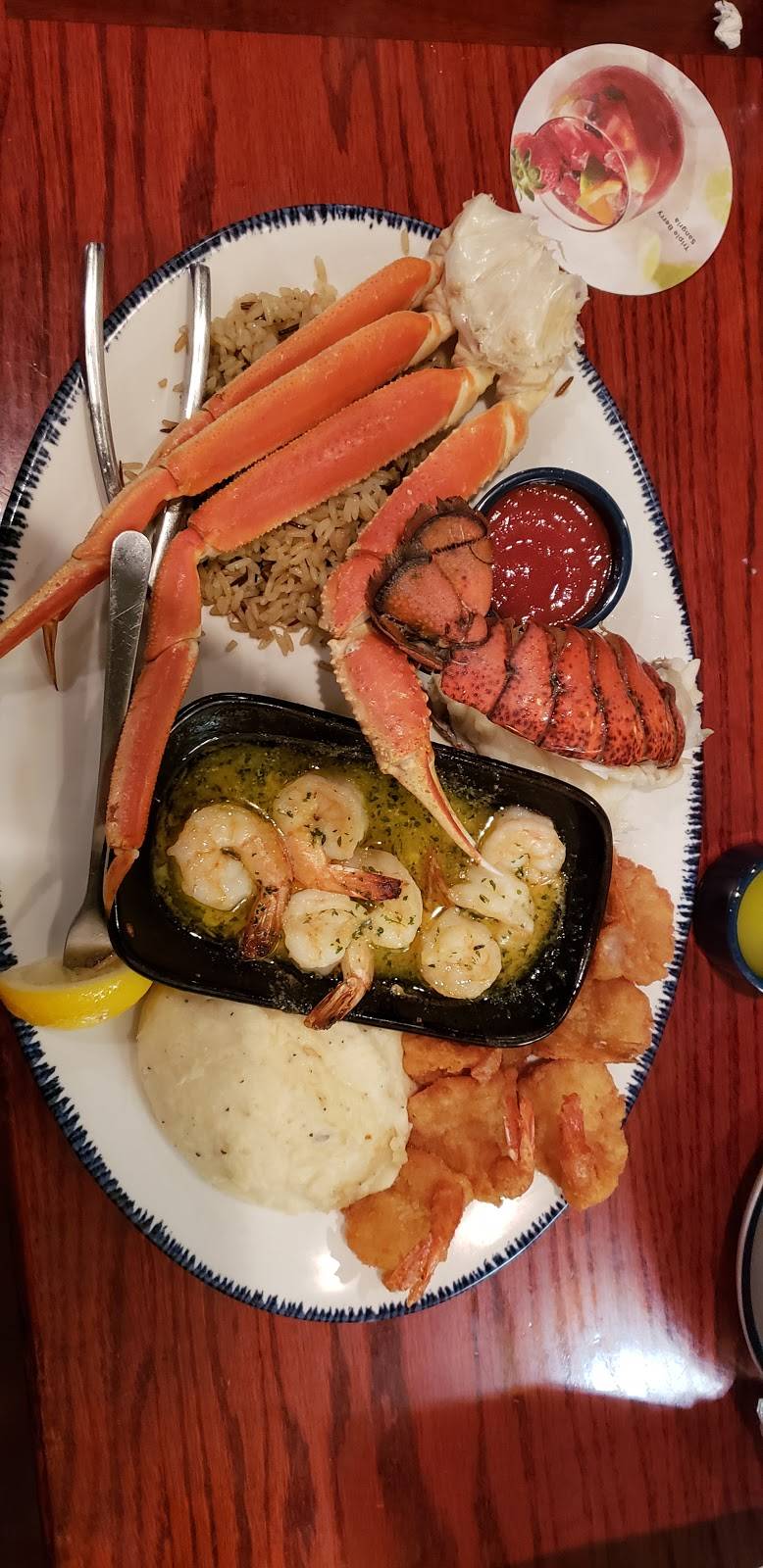 Red Lobster | restaurant | 50740 Valley, Center St, St Clairsville, OH 43950, USA | 7406990344 OR +1 740-699-0344