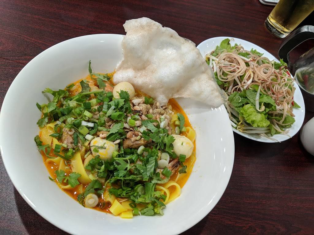 Banh Mi Square | restaurant | 320 W Oregon Ave #3, Philadelphia, PA 19148, USA | 2672730986 OR +1 267-273-0986