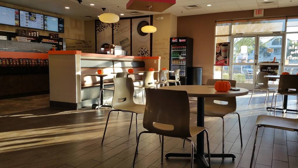 Dunkin | cafe | 1970 W Elliot Rd, Chandler, AZ 85224, USA | 4808979728 OR +1 480-897-9728