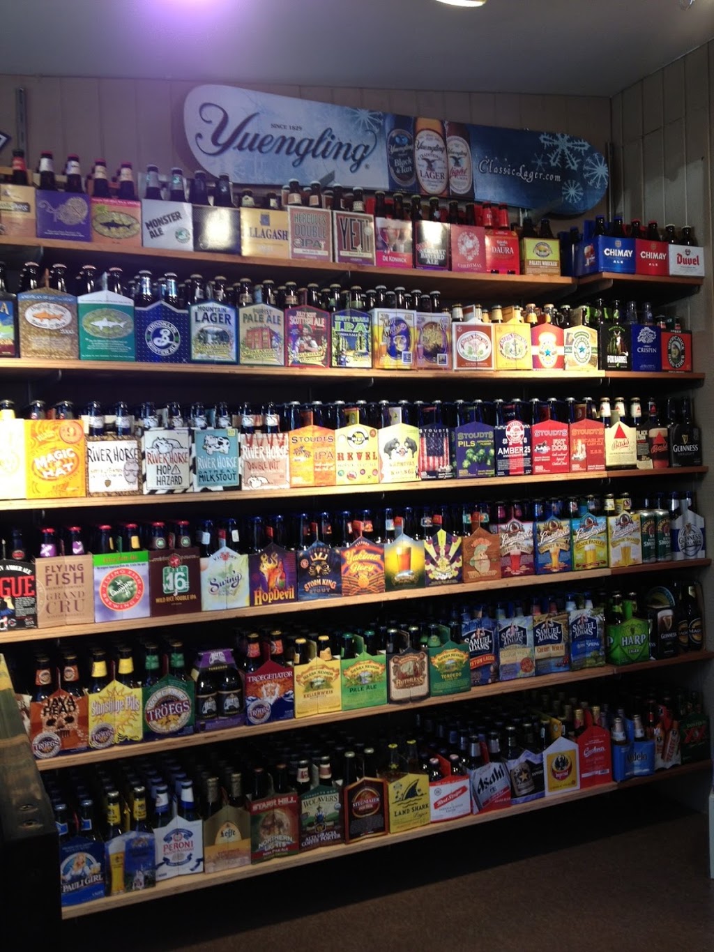 Spors General Store | restaurant | 22 W Broad St, Trumbauersville, PA 18970, USA | 2155366754 OR +1 215-536-6754