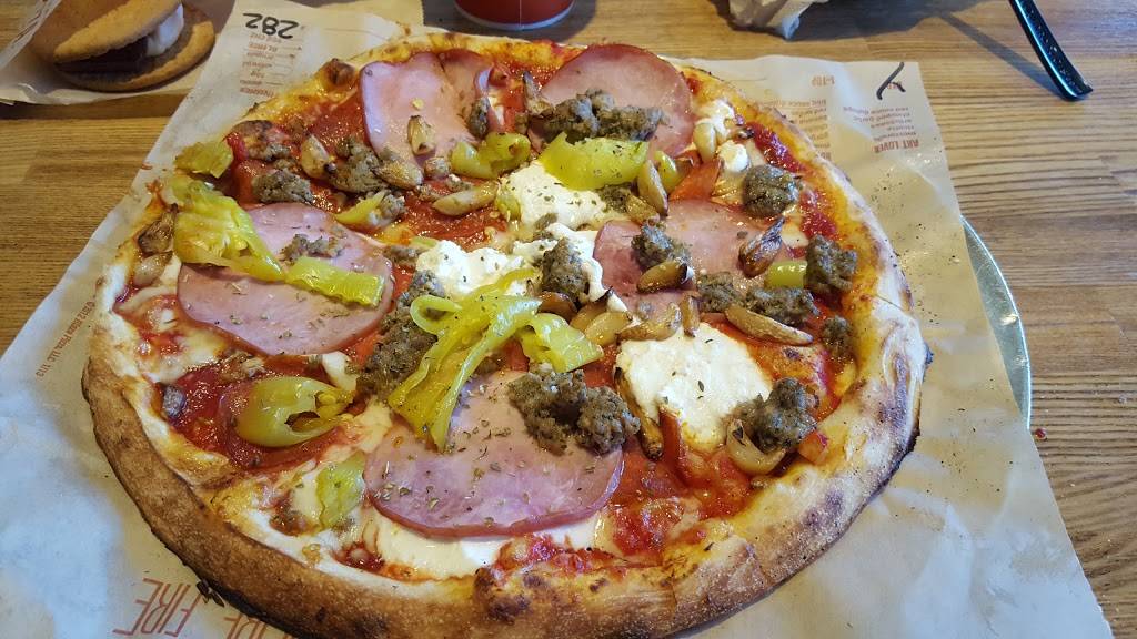 Blaze Pizza | meal takeaway | 26401 Novi Rd, Novi, MI 48375, USA | 2482780953 OR +1 248-278-0953