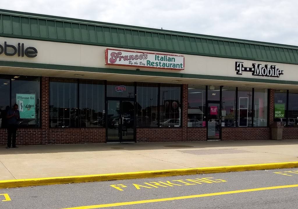 Francos By the Bay | restaurant | 169 W Ocean View Ave, Norfolk, VA 23503, USA | 7575318100 OR +1 757-531-8100
