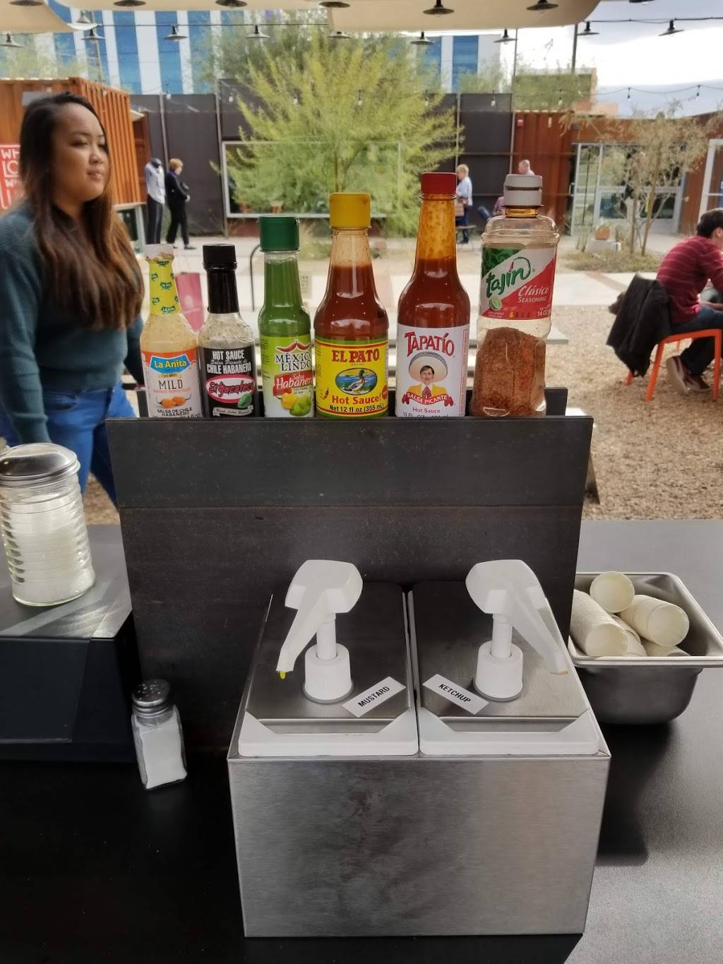 Beaut Burger | restaurant | 267 South Avenida del Convento, Tucson, AZ 85745, USA | 5203445907 OR +1 520-344-5907