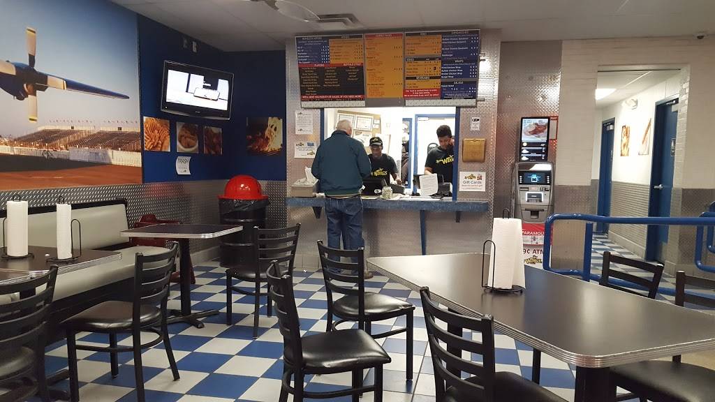 Wings Over Framingham | restaurant | 624 Waverly St, Framingham, MA 01702, USA | 5086289464 OR +1 508-628-9464