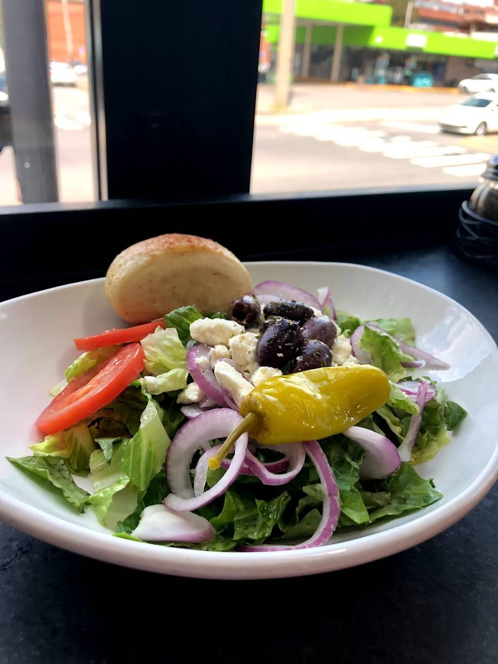 Pizza Perfect | restaurant | 1602 21st Ave S, Nashville, TN 37212, USA | 6153292757 OR +1 615-329-2757