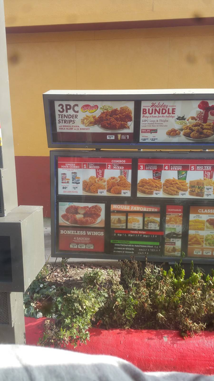 Churchs Chicken | restaurant | 206 Sidney Baker St S, Kerrville, TX 78028, USA | 8302573333 OR +1 830-257-3333