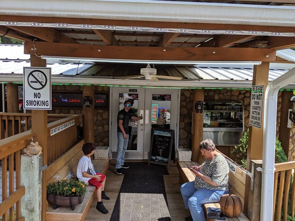 Magnolia Tree | restaurant | 4925 Hooper Hwy, Cosby, TN 37722, USA | 4234872519 OR +1 423-487-2519