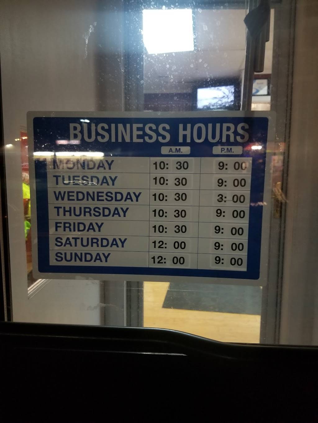 Bella Luna Restaurant | restaurant | 424 Washington St, Lynn, MA 01901, USA | 7815812617 OR +1 781-581-2617