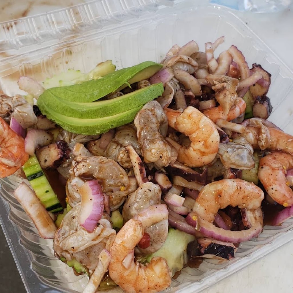 Mariscos el Pescador | restaurant | 112 E Bishop St, Santa Ana, CA 92701, USA | 7148053389 OR +1 714-805-3389