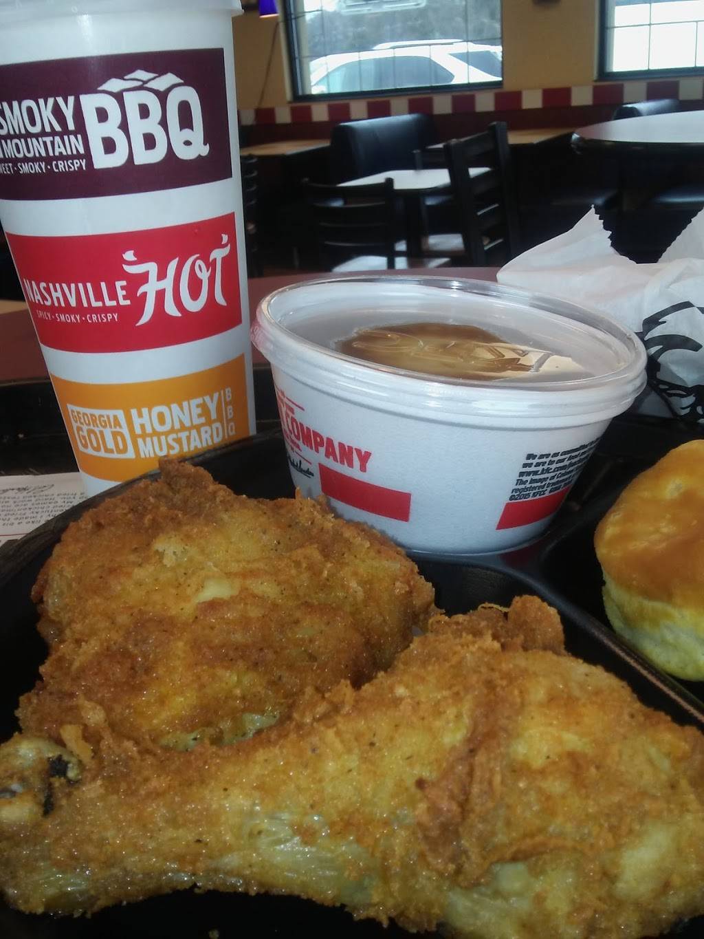 KFC | restaurant | 201 N Longstreet St, Kingstree, SC 29556, USA | 8433547717 OR +1 843-354-7717