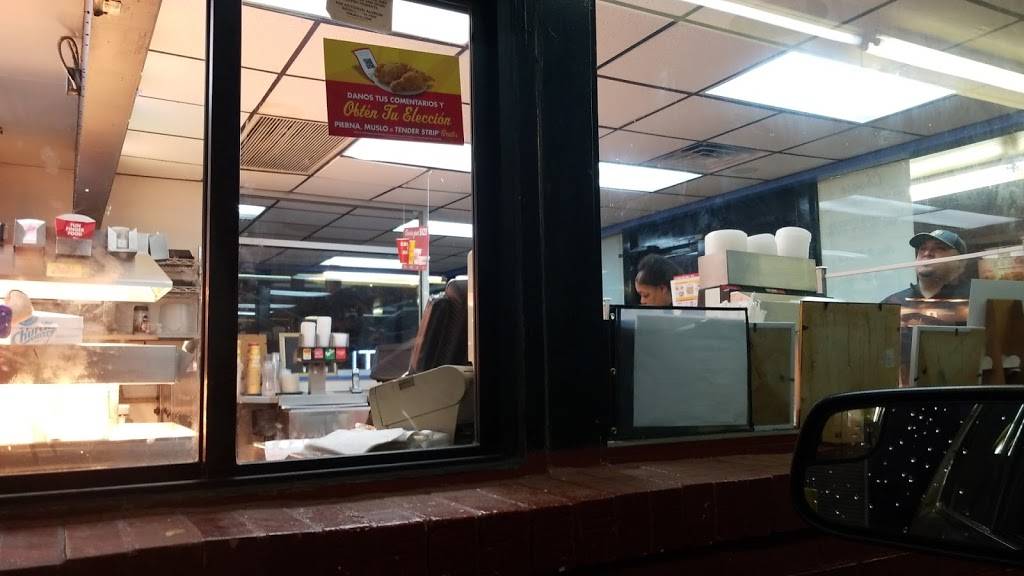 Churchs Chicken | restaurant | 1808 W 47th St, Chicago, IL 60609, USA | 7735231562 OR +1 773-523-1562