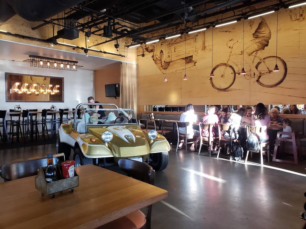 Hello Betty Fish House | restaurant | 211 Mission Ave, Oceanside, CA 92054, USA | 7607221008 OR +1 760-722-1008