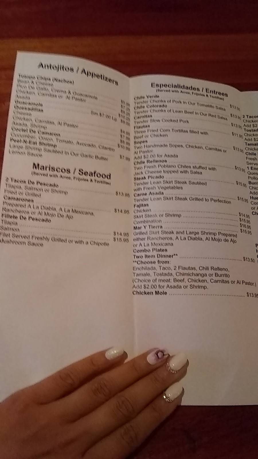 Mandos restaurant | restaurant | 2110 N Fremont St, Monterey, CA 93940, USA | 8313244379 OR +1 831-324-4379