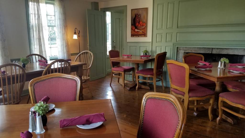 Wilcox Tavern | restaurant | 5153 Old Post Rd, Charlestown, RI 02813, USA | 4013221829 OR +1 401-322-1829