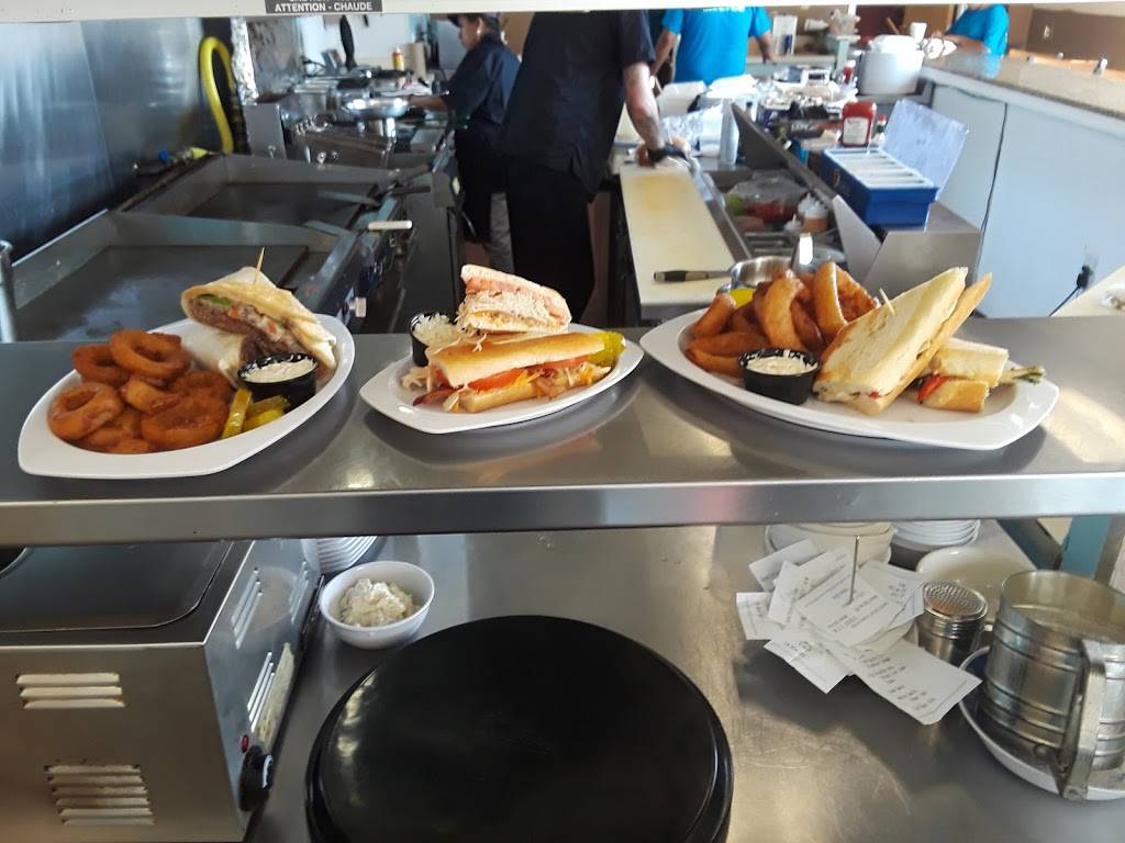 Johnny’s Offshore Café | restaurant | 100 McKinley Ave #13, Manahawkin, NJ 08050, USA | 6096228790 OR +1 609-622-8790