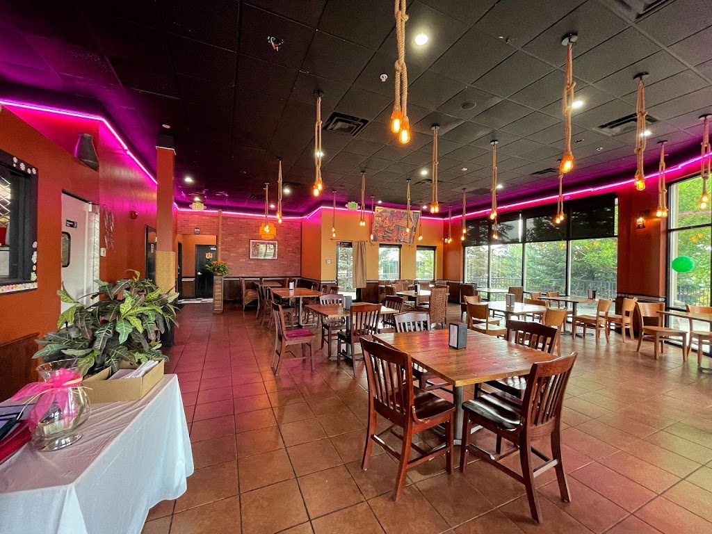 E&T Thai Food | restaurant | 9234 Park Meadows Dr #700, Lone Tree, CO 80124, USA | 7206124973 OR +1 720-612-4973