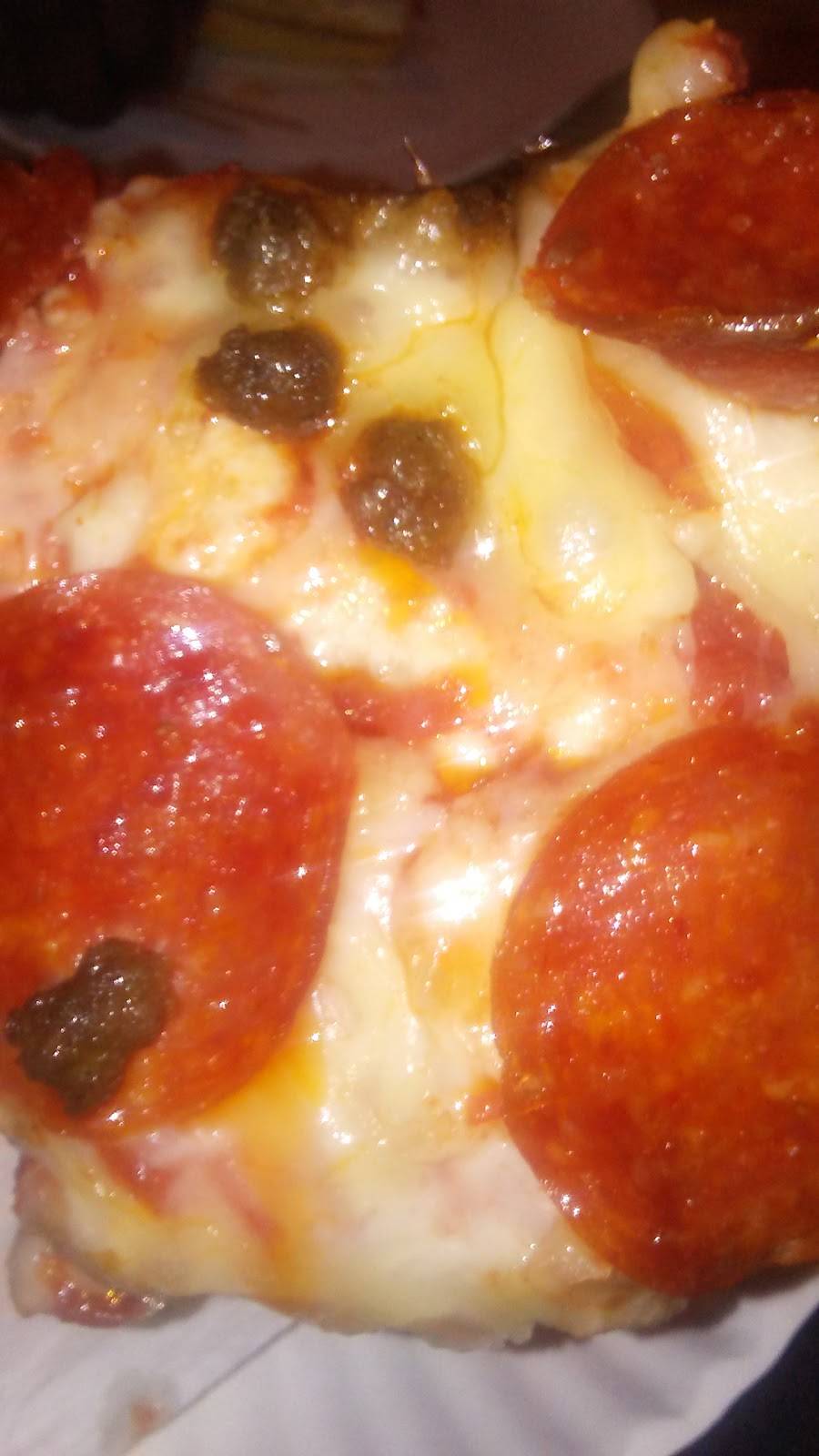 Guidos Pizza | restaurant | 513 Market St, Camden, NJ 08102, USA | 8563380444 OR +1 856-338-0444