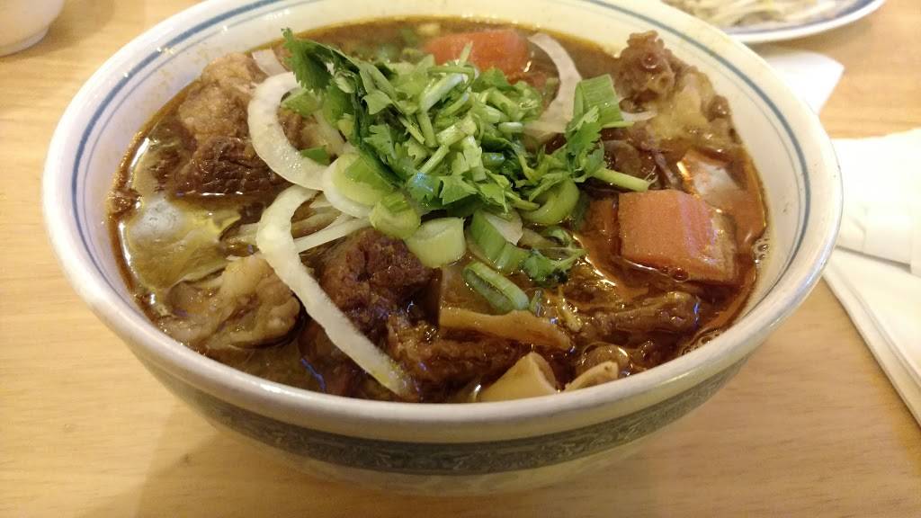 Pho Hot | restaurant | 7442 Little River Turnpike, Annandale, VA 22003, USA | 7033335955 OR +1 703-333-5955