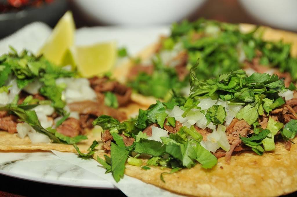 Birrieria el Texcal | restaurant | 3700 W Lawrence Ave, Chicago, IL 60625, USA | 7732409772 OR +1 773-240-9772