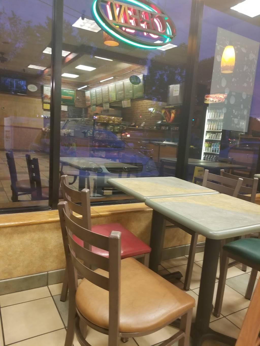 Subway Restaurants | restaurant | Oak Grove Center, 23070 Oakgrove Rd Unit 155, Sterling, VA 20166, USA | 7034373027 OR +1 703-437-3027