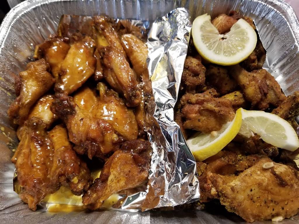 Wild Wild Wings and More | restaurant | 2028 University Ave, Oxford, MS 38655, USA | 6626383402 OR +1 662-638-3402