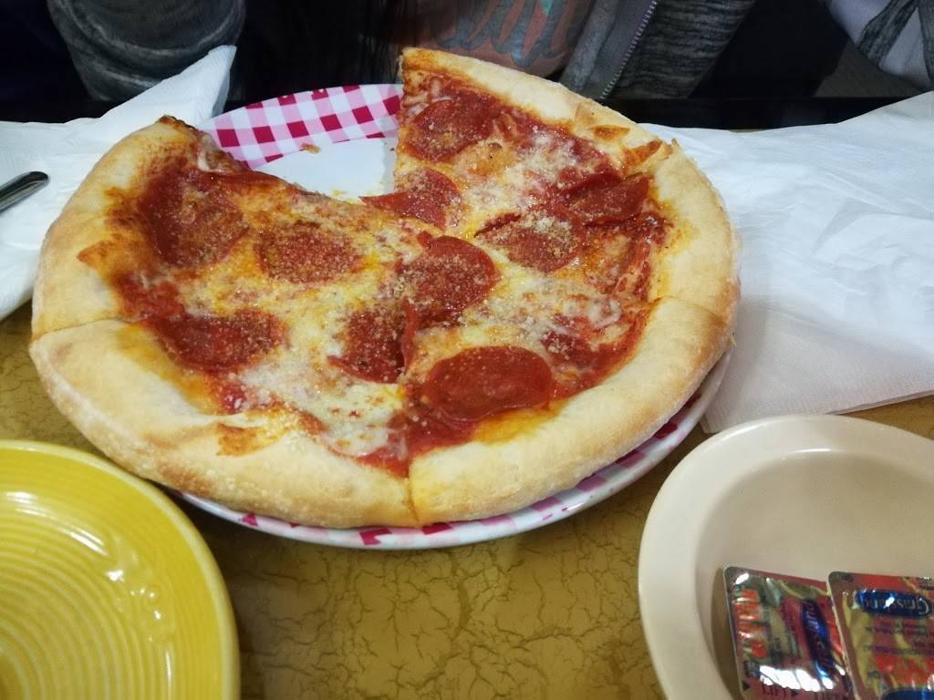 Napolis Italian Restaurant | restaurant | 101 State Hwy 205, Terrell, TX 75160, USA | 9725632199 OR +1 972-563-2199