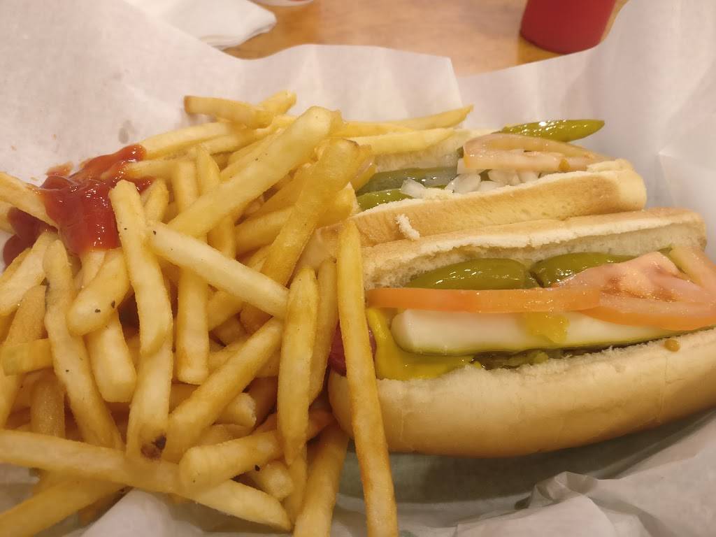 ChipMonks | restaurant | 438 W Diversey Pkwy, Chicago, IL 60614, USA | 7732818060 OR +1 773-281-8060