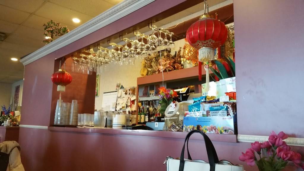 New Kirin Eatery | restaurant | 2466 Dougall Ave, Windsor, ON N8X 1T2, Canada | 5199669369 OR +1 519-966-9369