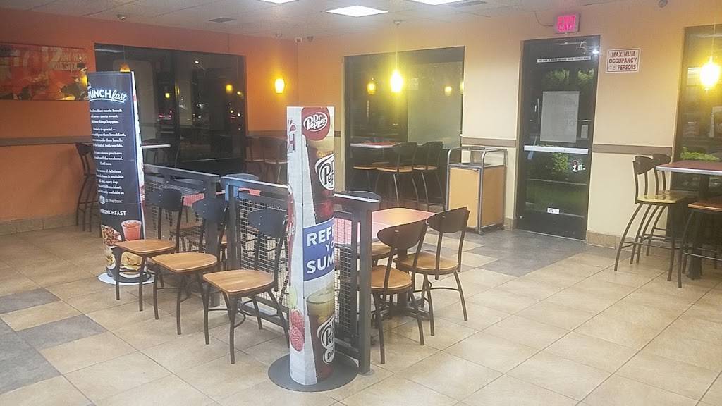 Jack in the Box | restaurant | 13850 Peyton Dr, Chino Hills, CA 91709, USA | 9094651803 OR +1 909-465-1803